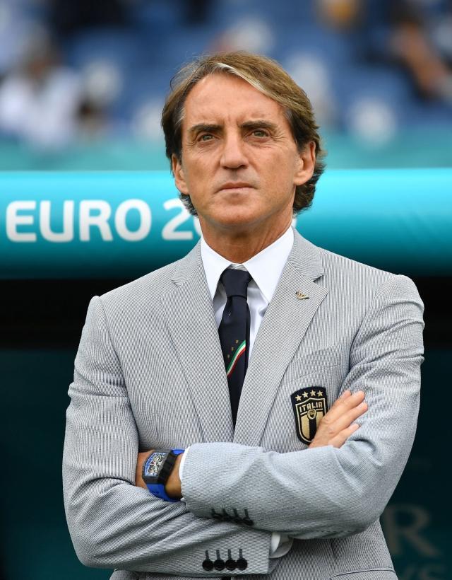 博鱼BOYU SPORTS-曼奇尼：位置竞争好过没人用 佩西纳：进球也是顶包